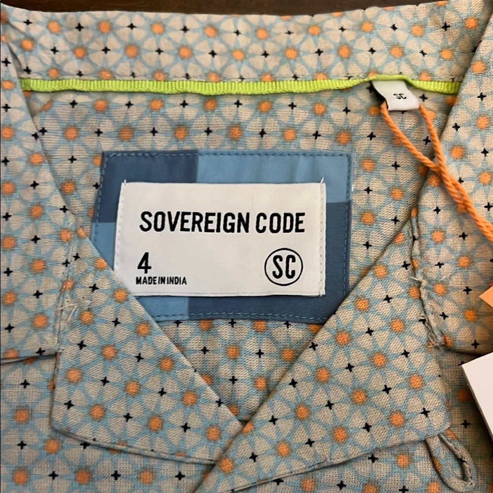 Sovereign Code Button Down Shirt - Picture 2 of 5